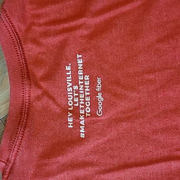 Mens T Shirt Red collectible? size s/m - Picture 2 of 4